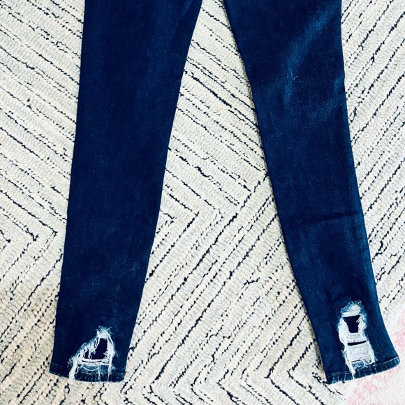 American Eagle AEO Hi-Rise “The Dream Jean” Jeggings, 4 Regular. EUC! - Picture 3 of 7